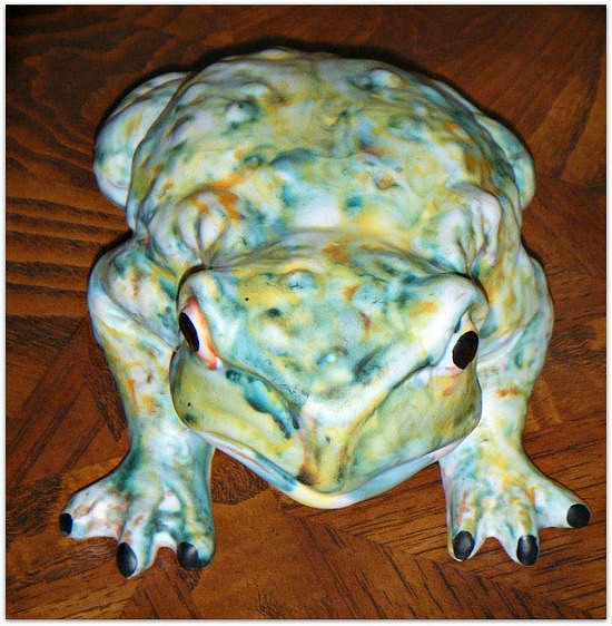 porcelain-frog