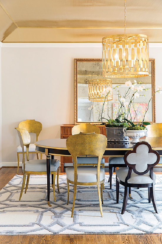 worlds-away-leona-pendant-gold-metal-dining-chairs-gold-tray-ceiling