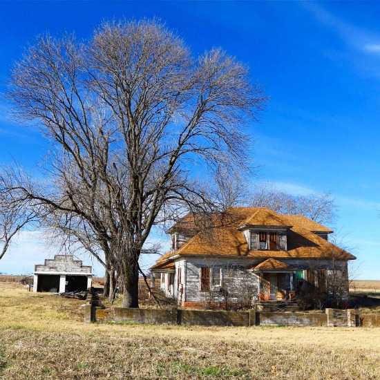 Texas-farmhouse-1