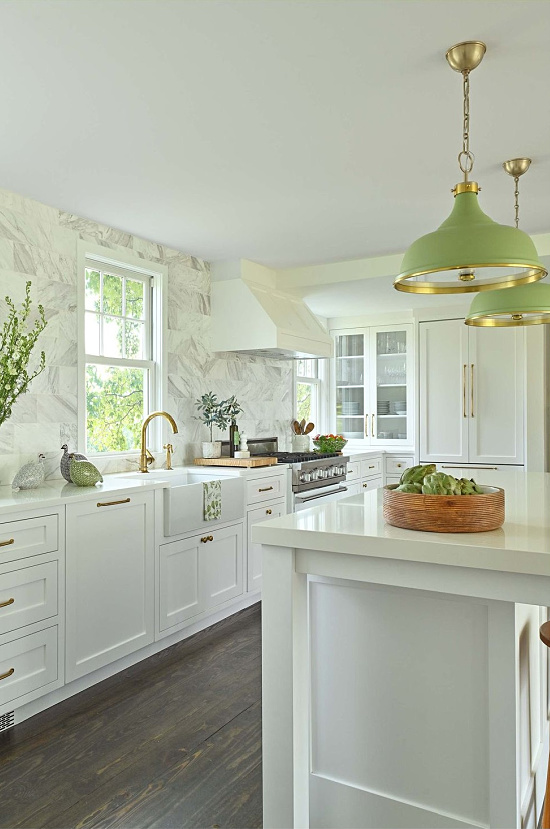 white-green-kitchen-colors