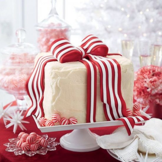 white-cake-peppermint-frosting