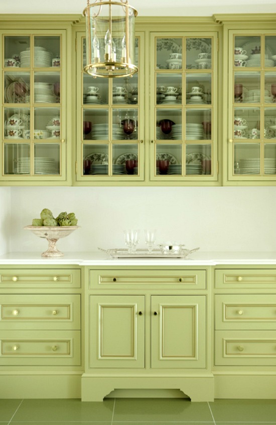 Kitchen_Green_Cabinets_DE10
