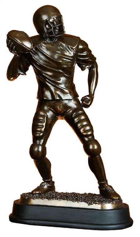 football-player-statue-sculpture