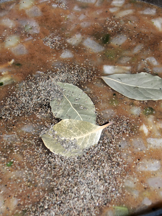 bay-leaves-gumbo