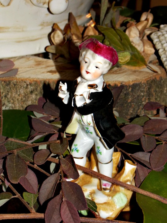 French-figurine