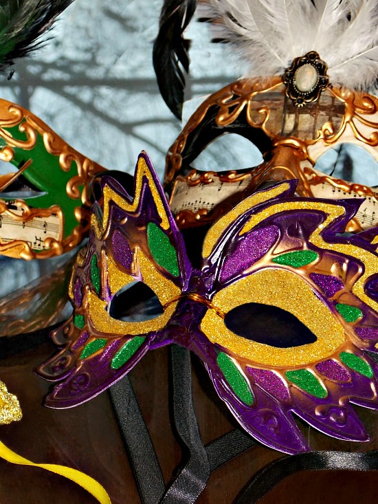 Mardi-Gras-Venetian-Masks