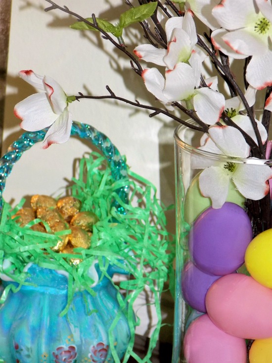 Easter-eggs-vase