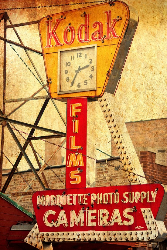 Kodak-Films-Clock-Sign