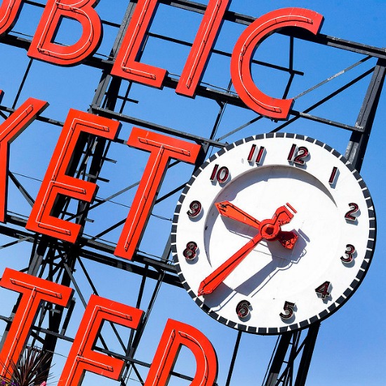 Seattle-Market-clock