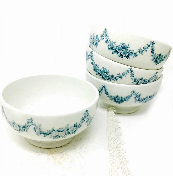 Warwick-china-dessert-bowls