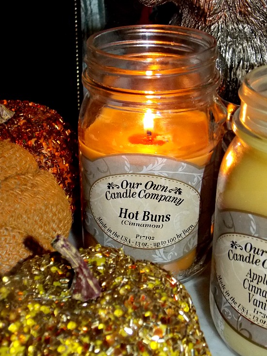 hot-buns-cinnamon-candle
