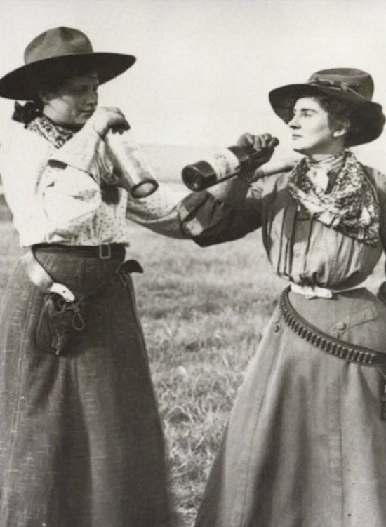 black-white-photo-poster-women-drinking-prairie