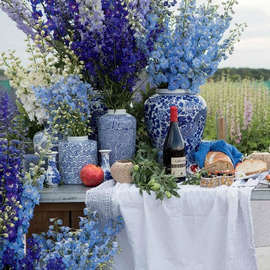 blue-white-table-flower-magazine-house-garden-lifestyle