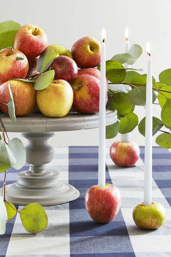 autumn-centerpieces-apple-candleholders