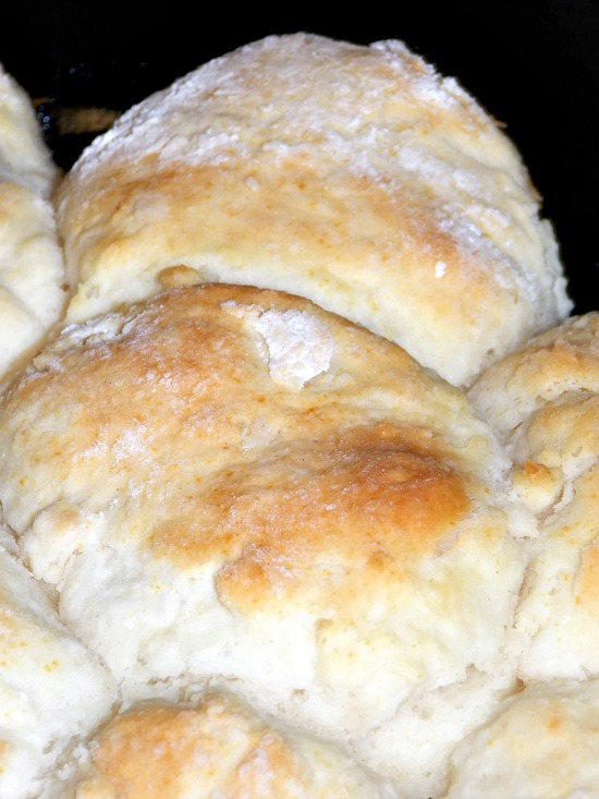 biscuits-in-skillet