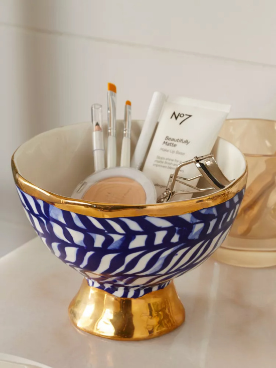 ornate-painted-bowl-makeup-storage