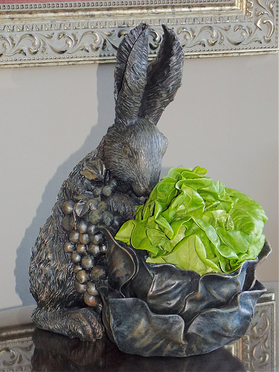 rabbit-statue-salad-bowl-serveware
