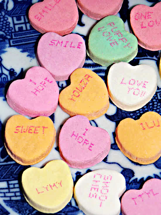Valentines-Day-conversation-hearts-plate