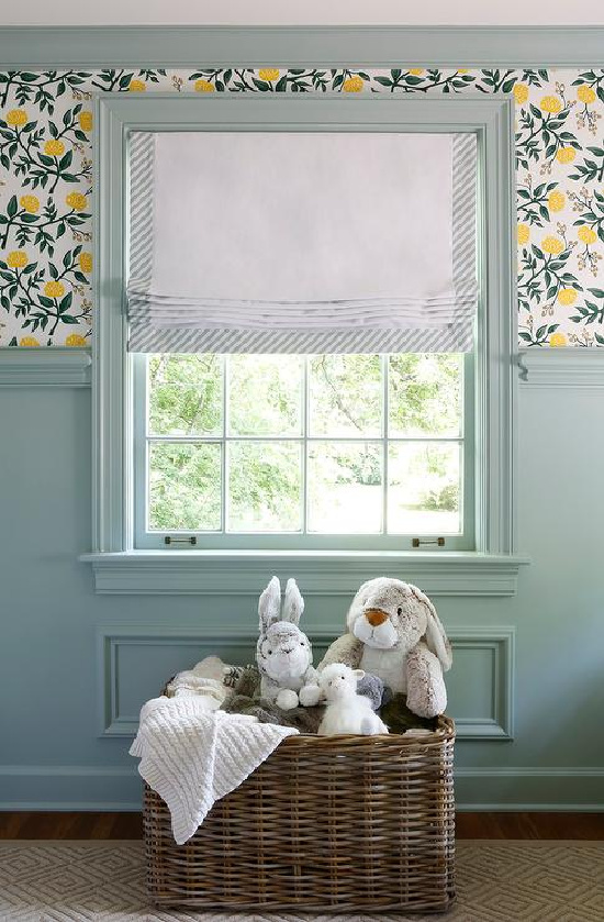 nursery-with-lemon-print-wallpaper