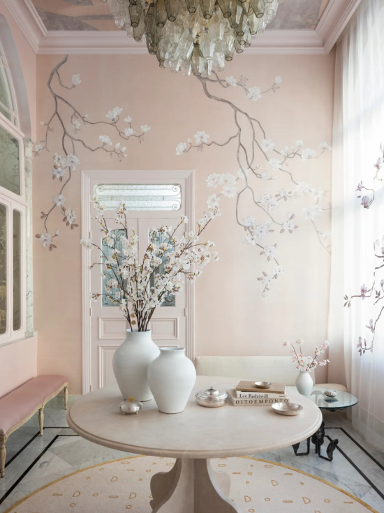 “Magnolia Canopy” wallpaper- de Gournay (