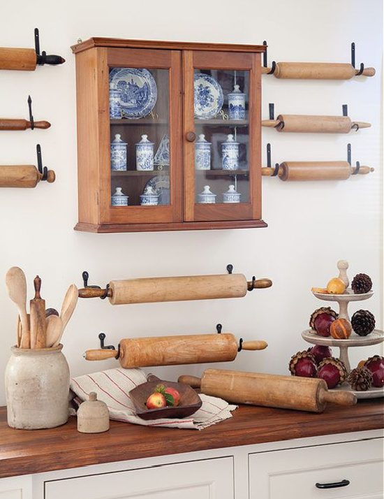 rolling-pins-on-kitchen-wall
