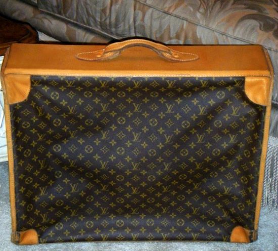 Louis-Vuitton-luggage-soft