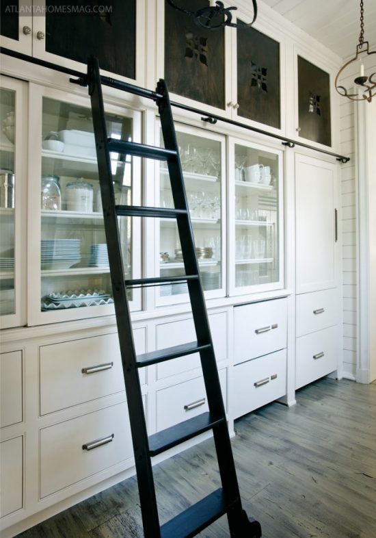 black-white-kitchen