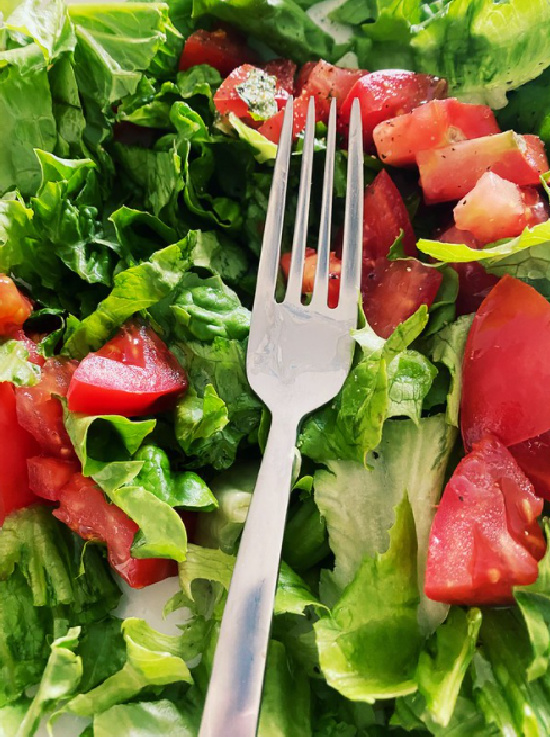 garden-salad-spring-fork