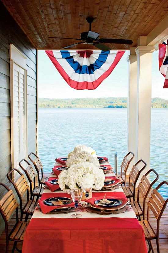 patriotic-table-setting