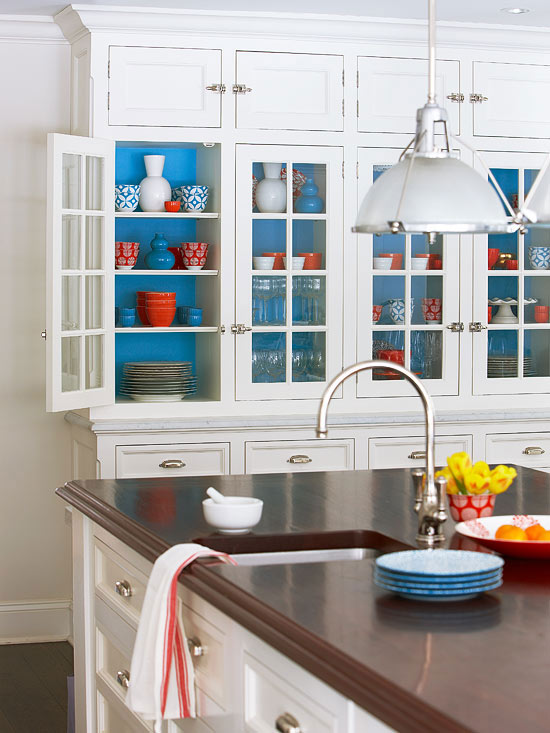red-white-blue-kitchen