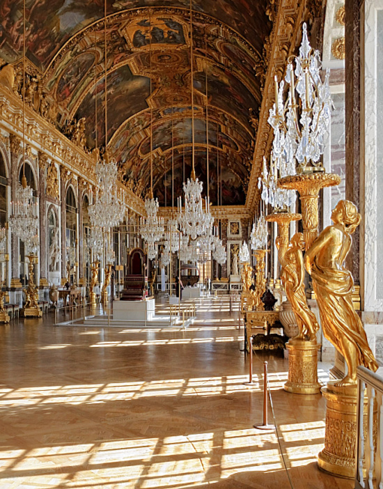 Chateau_Versailles_Galerie_des_Glaces (1)