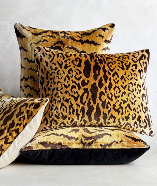 the-house-of-scalamandre-animal-pillow-cover (2)