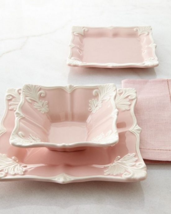 pink-Baroque-dinnerware