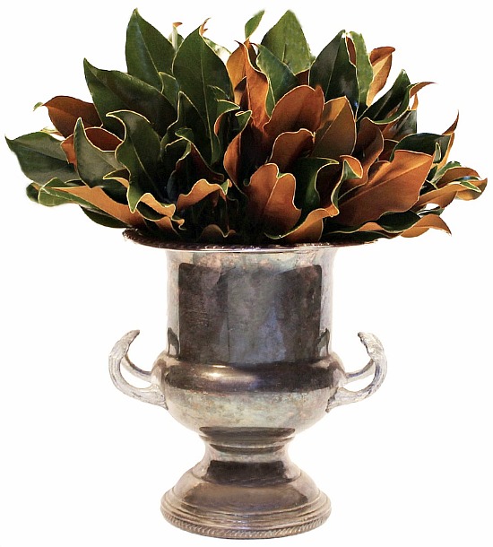 magnolia-leaves-centerpiece