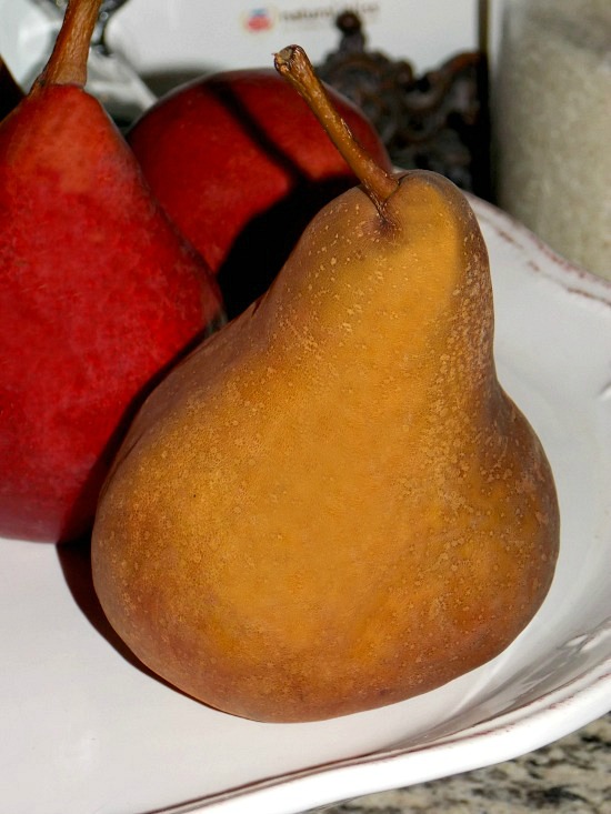 pears-cake-plate