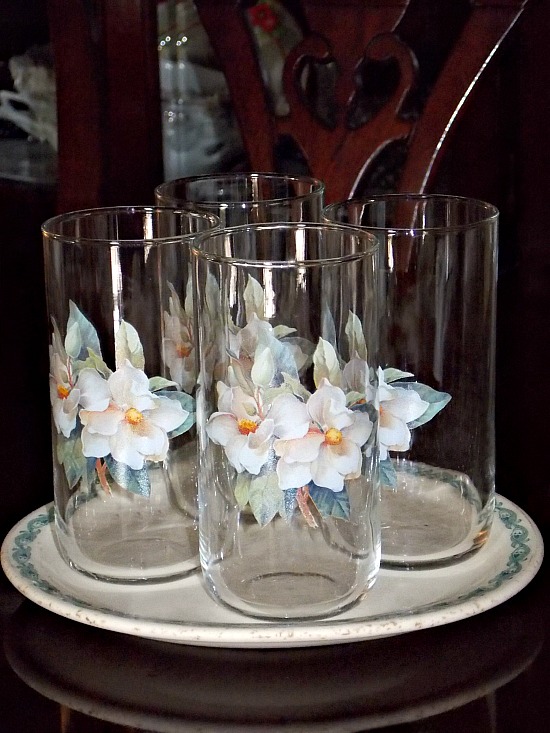 drinking-glasses-magnolia