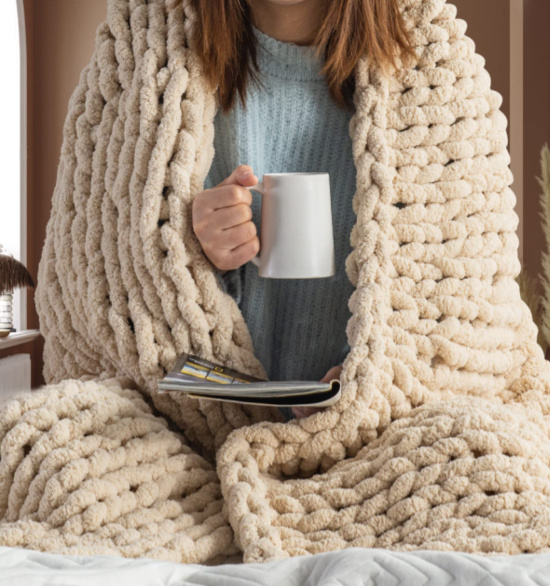 chunky-comfy-cozy-knit-blanket