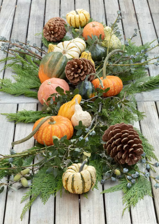 gourd-pinecone-table-centerpiece