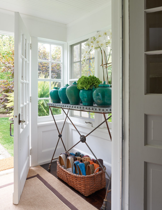 entryway-baskets-for-shoes