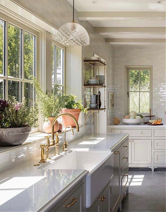 sunny-kitchen-windows-Jessica-Helgerson-Interior- Design (1)