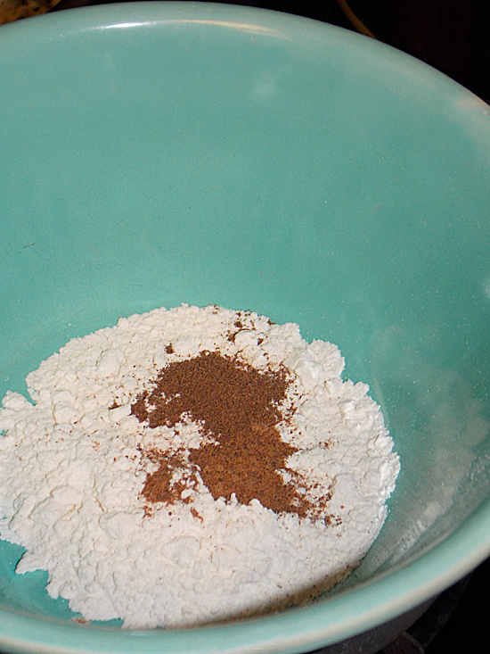 flour-allspice-nutmeg