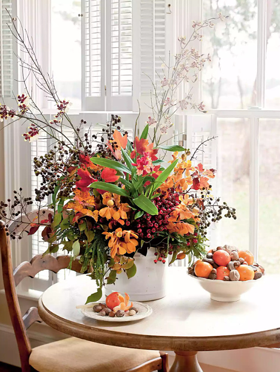 fall-autumn-flowers-fruits-on-table