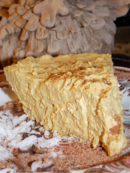 Pumpkin-Coconut-whipped-topping-fluff-pie