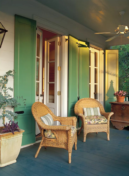 summer-porch-wicker-chairs-green-shutters
