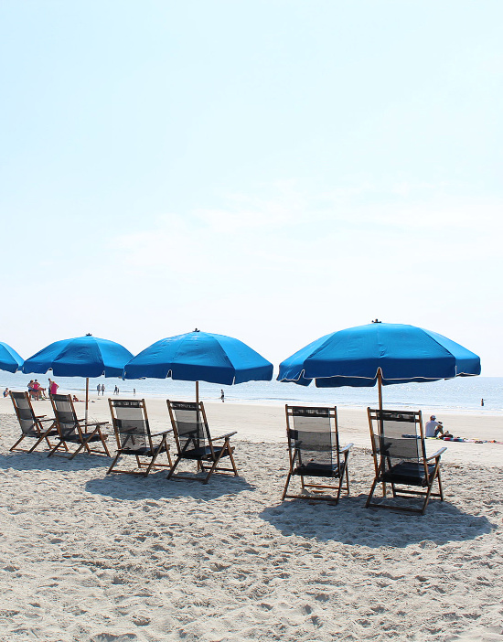 beach-blue-umbrellas-summer